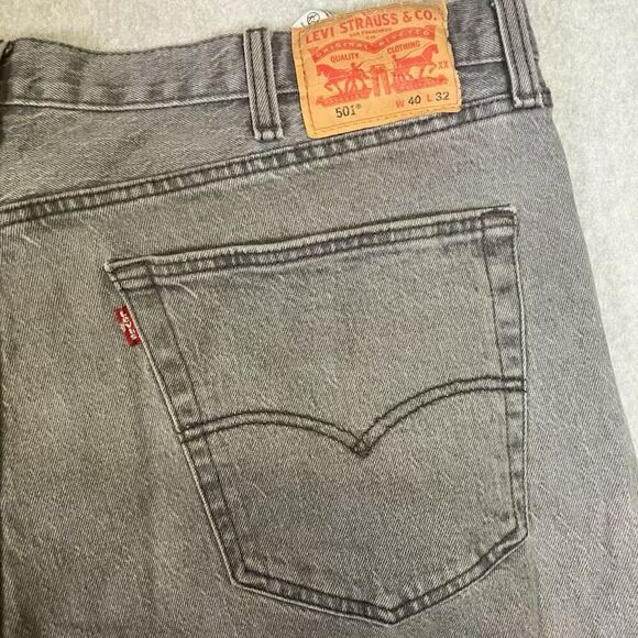 Levi's 501 Men's Size 42x30 Gray Straight Leg Jeans Relaxed Western Yellowstone - Picture 6 of 10